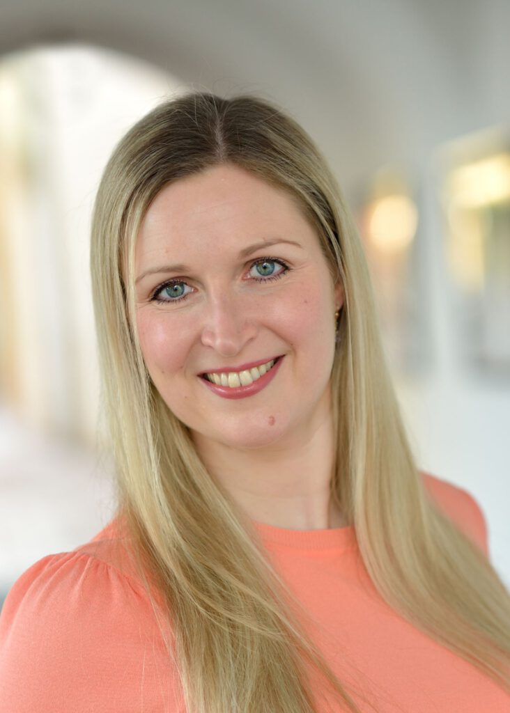 Mitarbeiter-Foto Simone